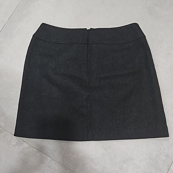 Ann Taylor Skirt - Picture 2 of 3